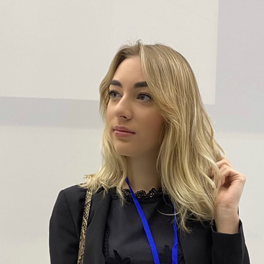 Аліна Буйновська 